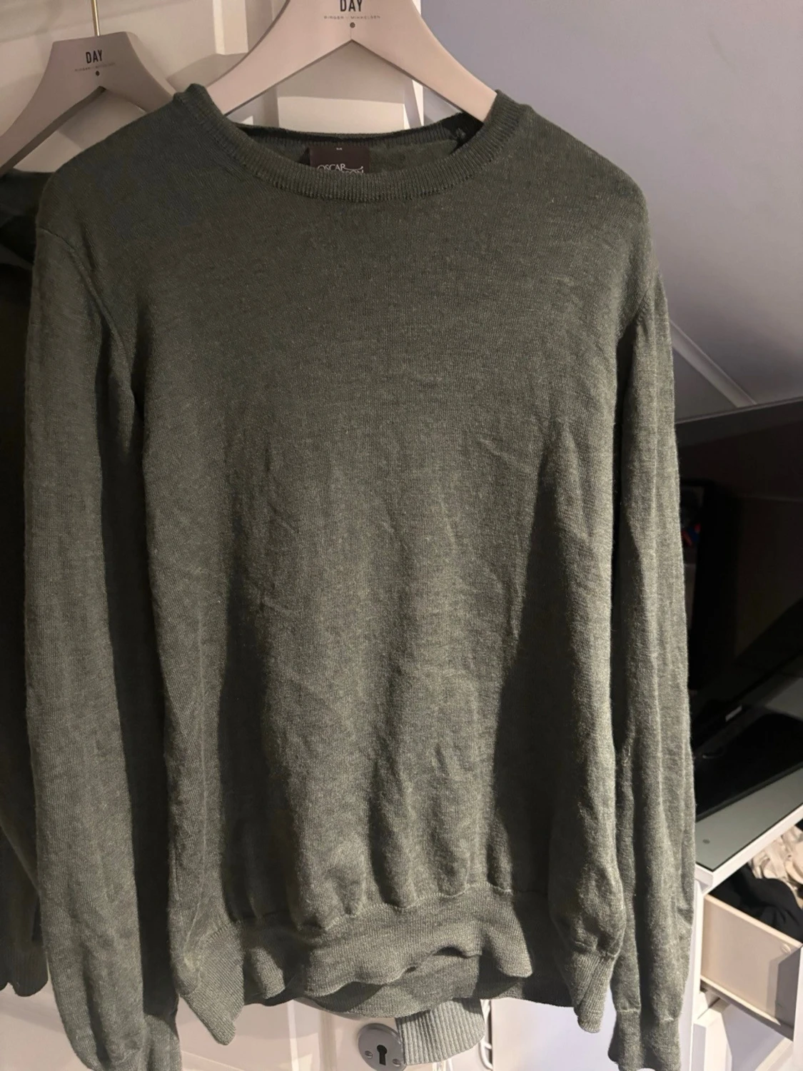 Mörkgrön stickad tröja Oscar Jacobson - 4