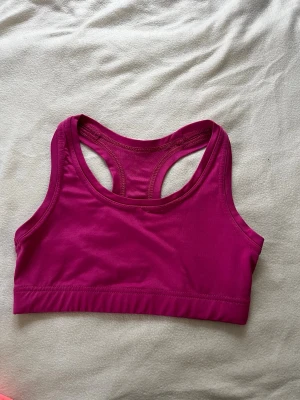Sport-bh - Sparsamt använd sport-bh🥰