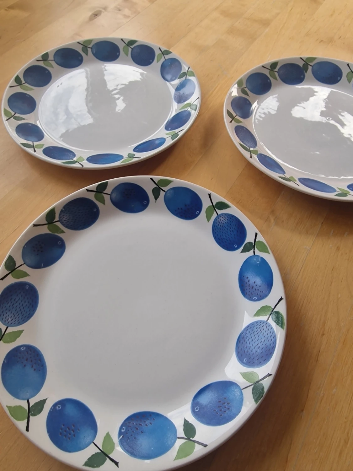 Tre tallrikar Prunus Gustafsberg Stig Lindberg - 1