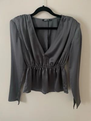 Fest topp.  - Knappt andvänd fåtal gånger. Vid snabbt köp går pris att diskuteras