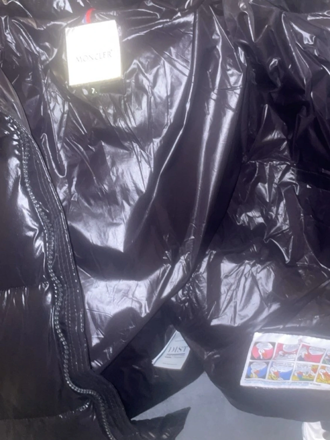 Svart pufferjacka från Moncler - 1