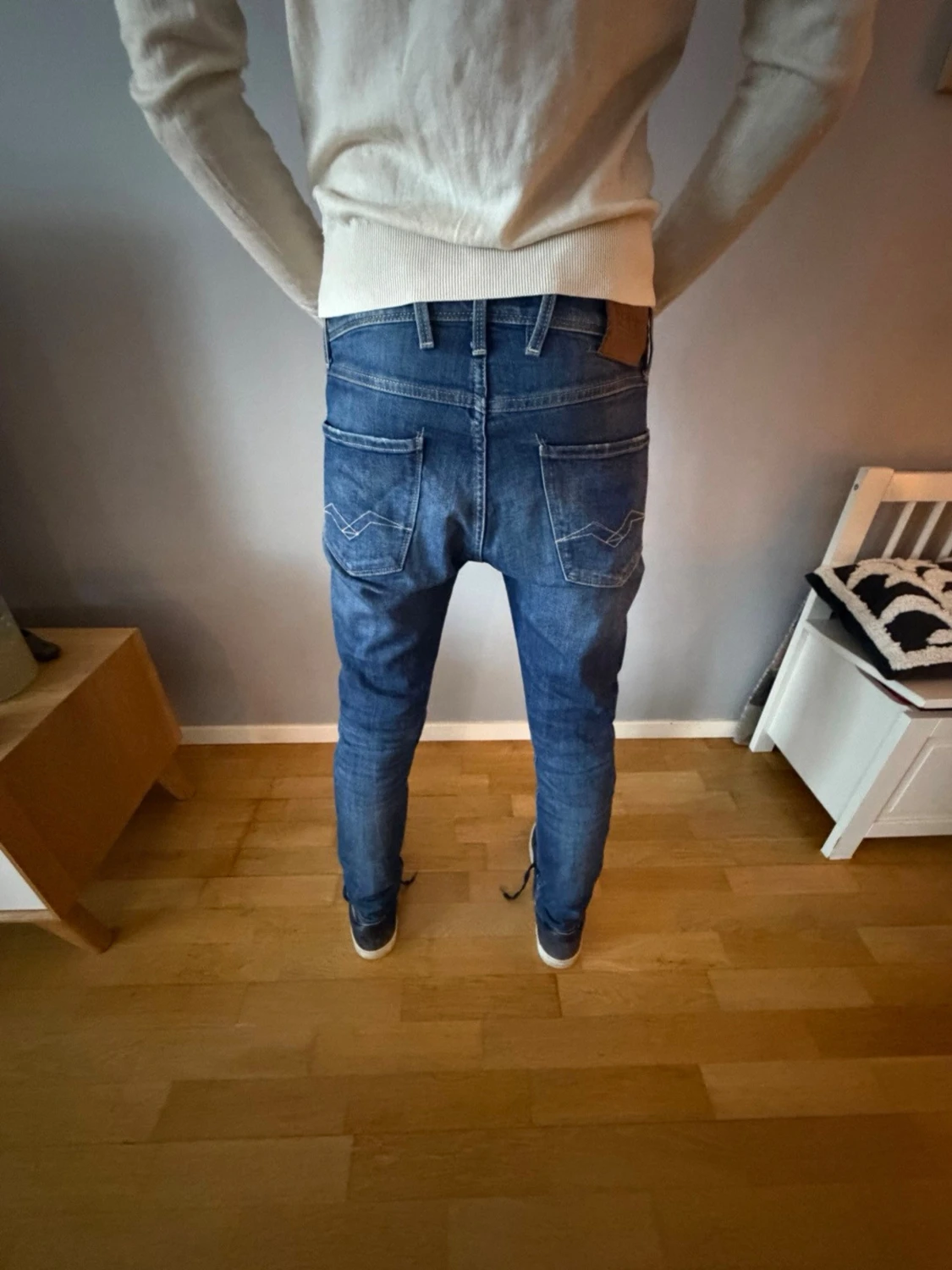 Slim fit blå jeans, storlek 28