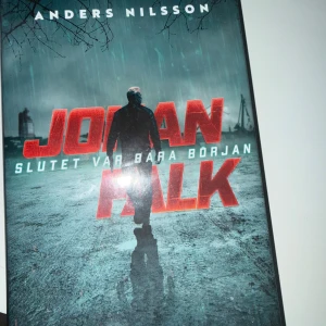 Johan Falk: Slutet var bara början - En spännande bok som handlar om fortsättningen efter den sista filmen och boken. 