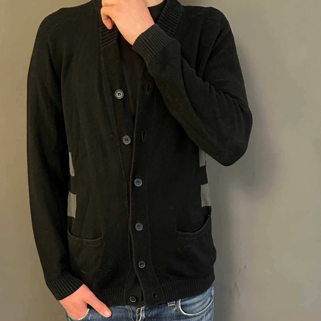 Svart cardigan från Emilio - 1