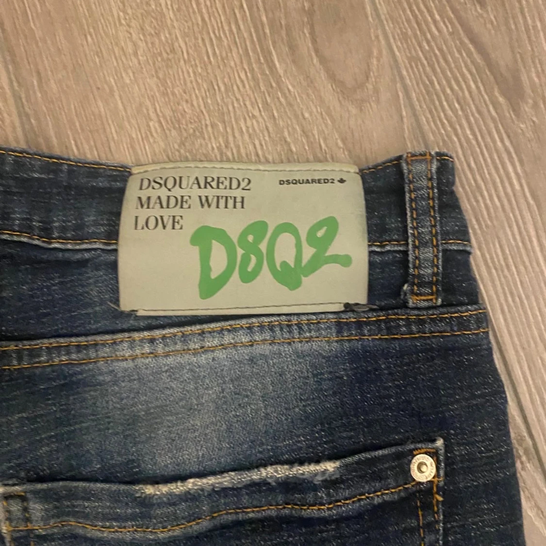 Dsquared2 mörkblå slitna jeans - 1