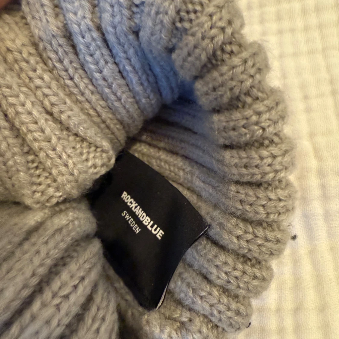 Svart quiltad dunjacka Rock and blue med mössa - 3