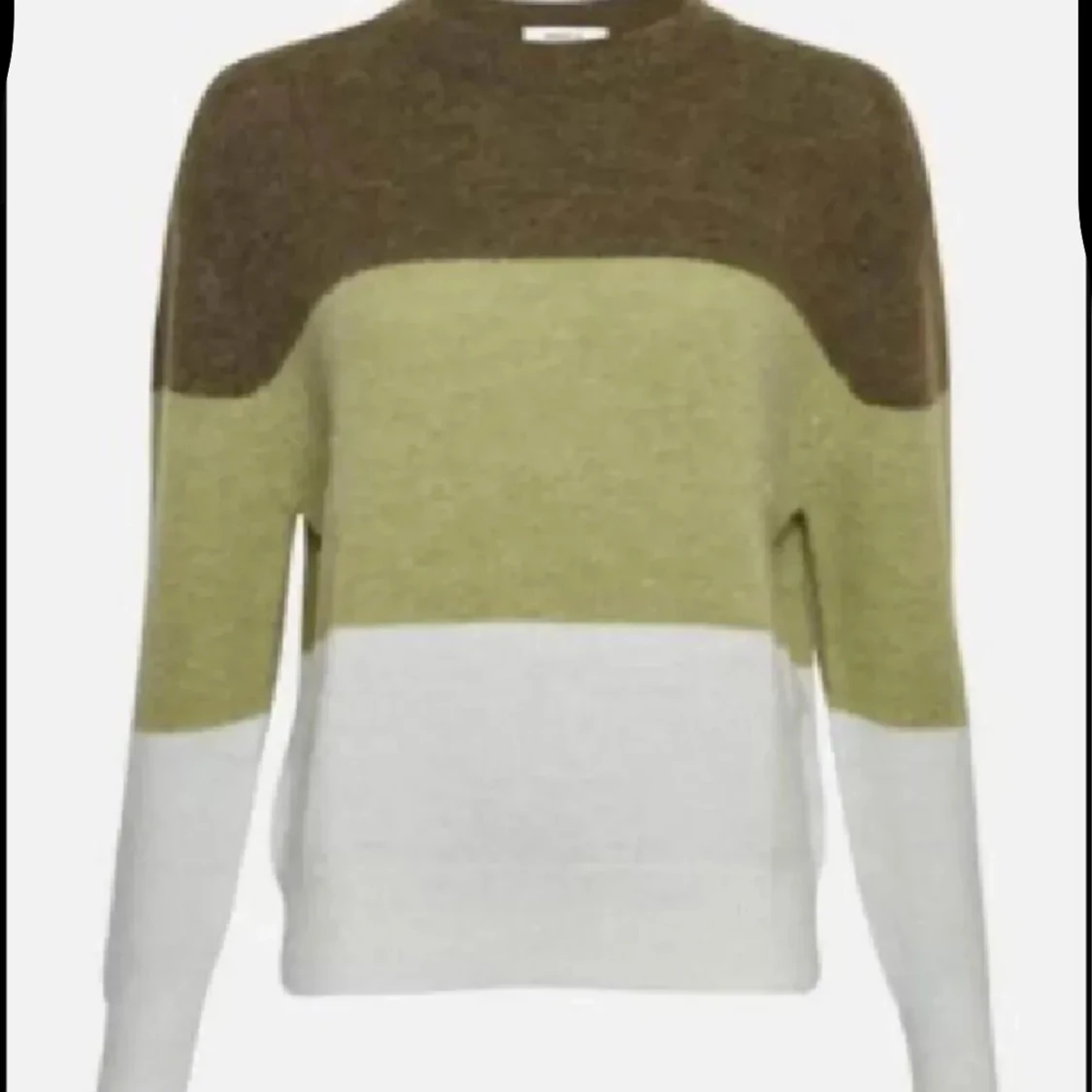 Randig stickad tröja i grönt och vitt - 1