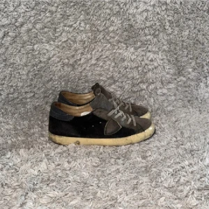 Phillipe Model skor - | Condition: 6/10 | Color: black, gray and white | What is included: Only the sneakers | retail price 3 400kr |
