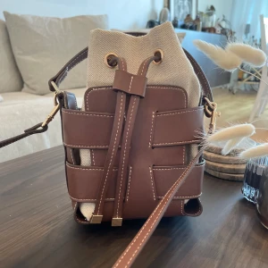 Brun viral väska från H&M - Helt ny!