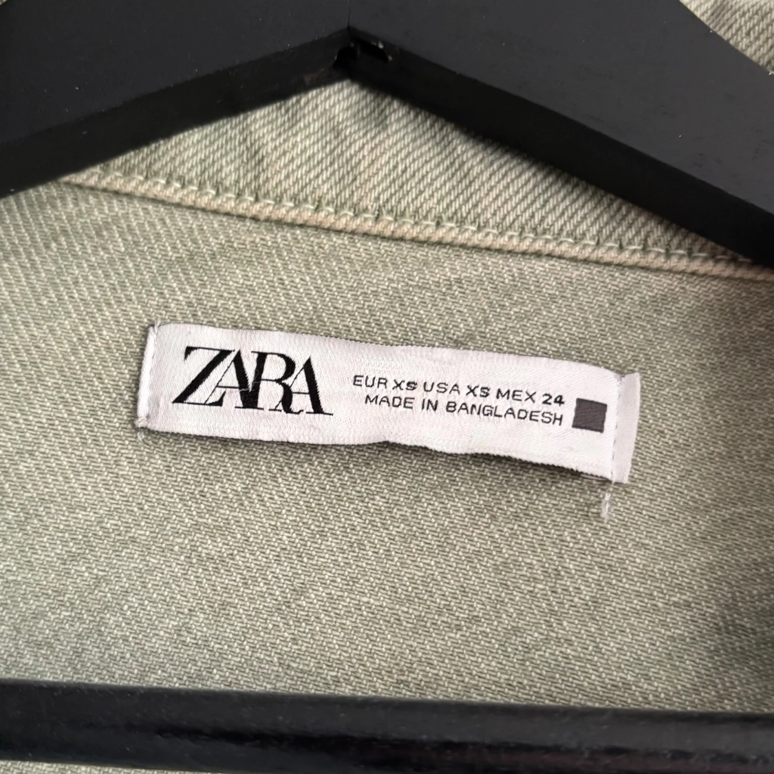 Grön jeansjacka från Zara XS - 3