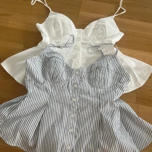 Zara toppar - Säljer två söta trendiga Zara toppar 🩵