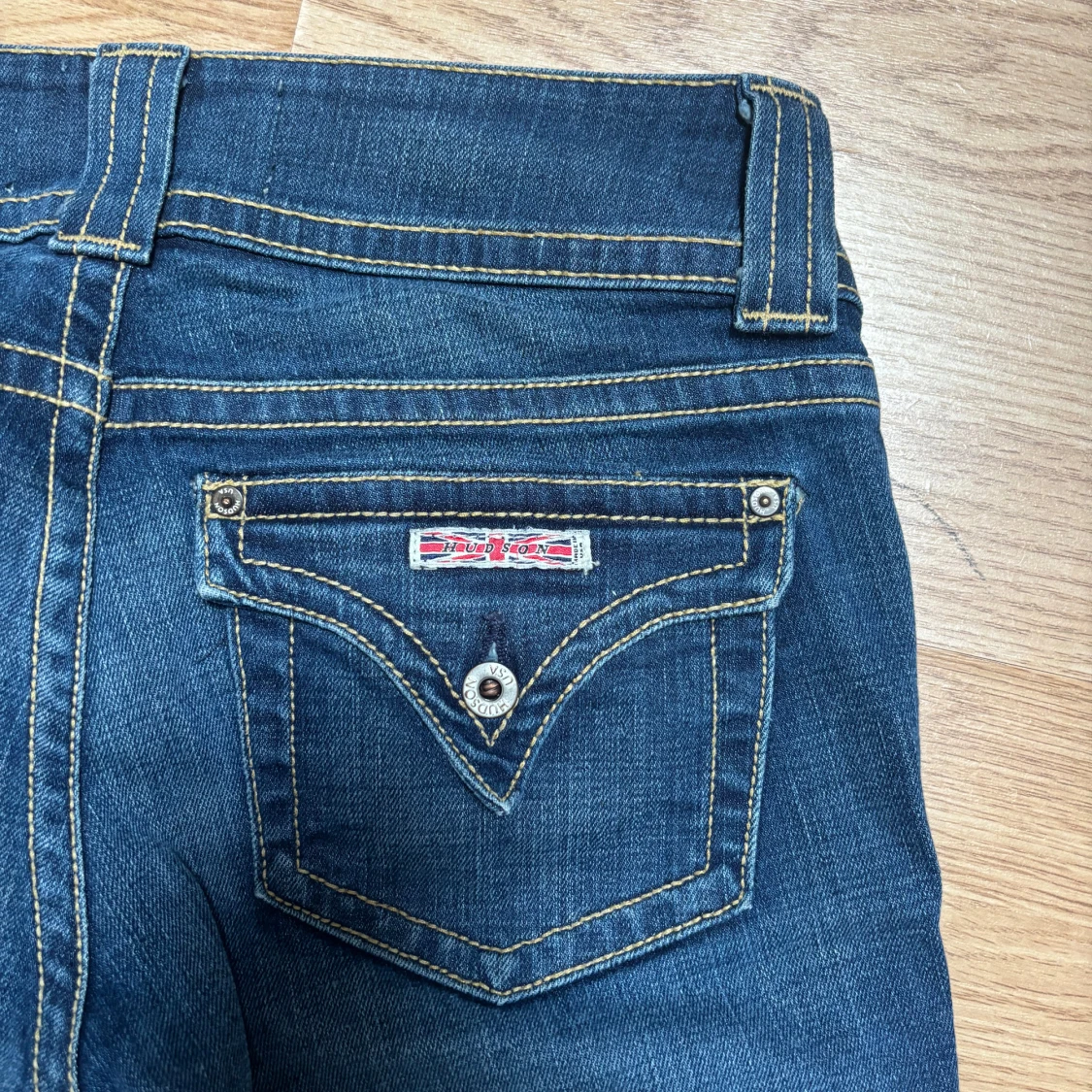 Blå bootcut jeans från Hudson - 3