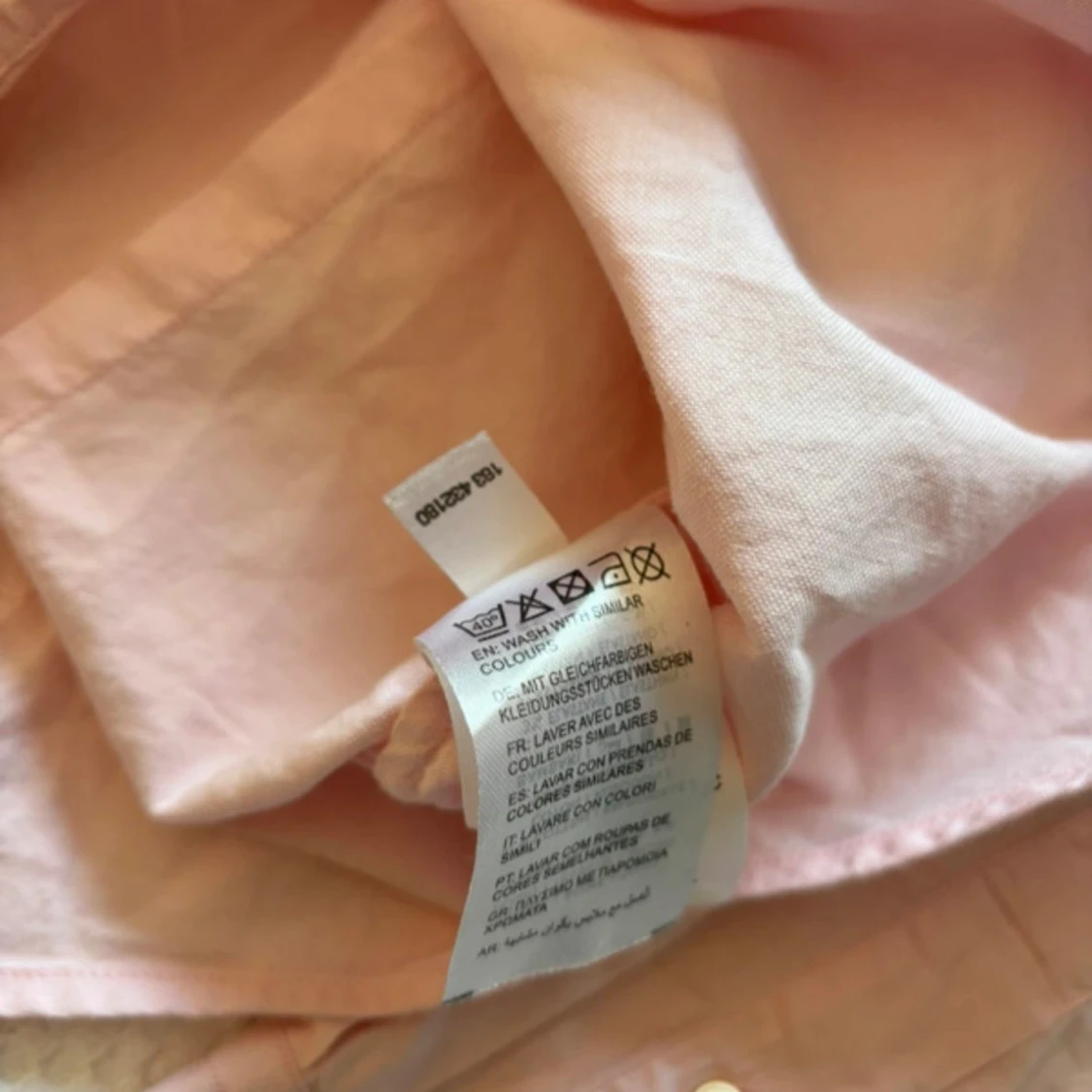 Ljusrosa skjorta från Gant, strl 34 - 2