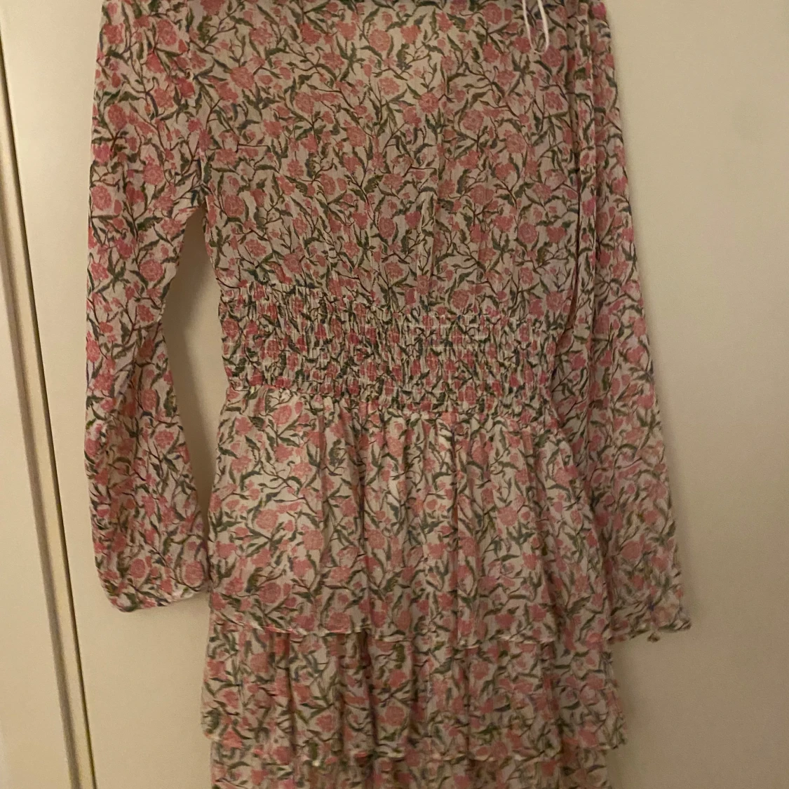 Blommig kortklänning från Zara - 1