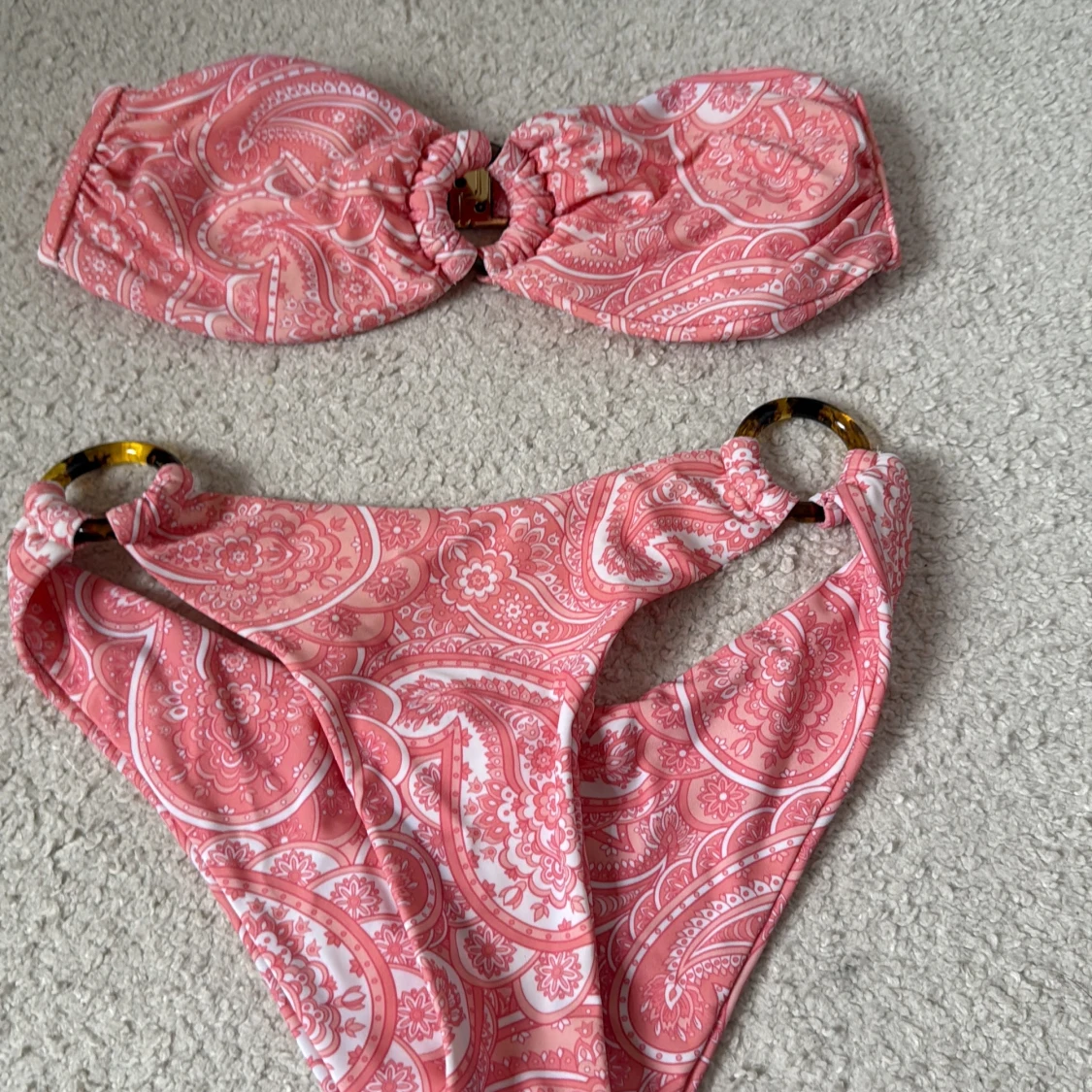 Rosa bandeau bikini med paisleymönster - 1