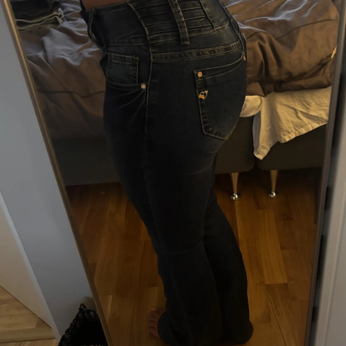 Mörkblå bootcut jeans med låg midja - 2