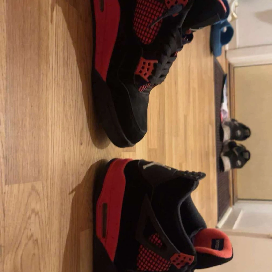 Nike Air Jordan 4 Black/Red - 4