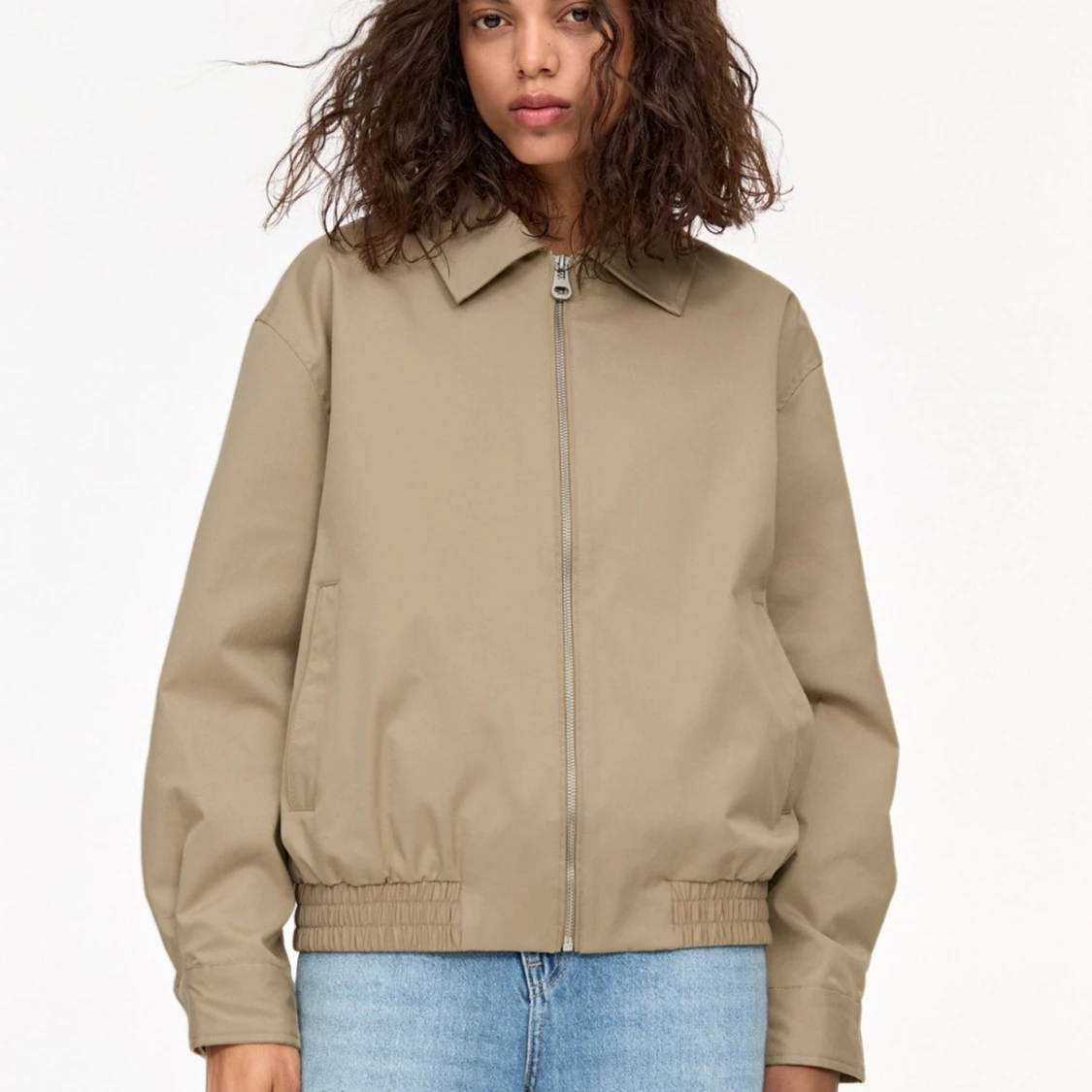 Beige kort jacka med krage - 3