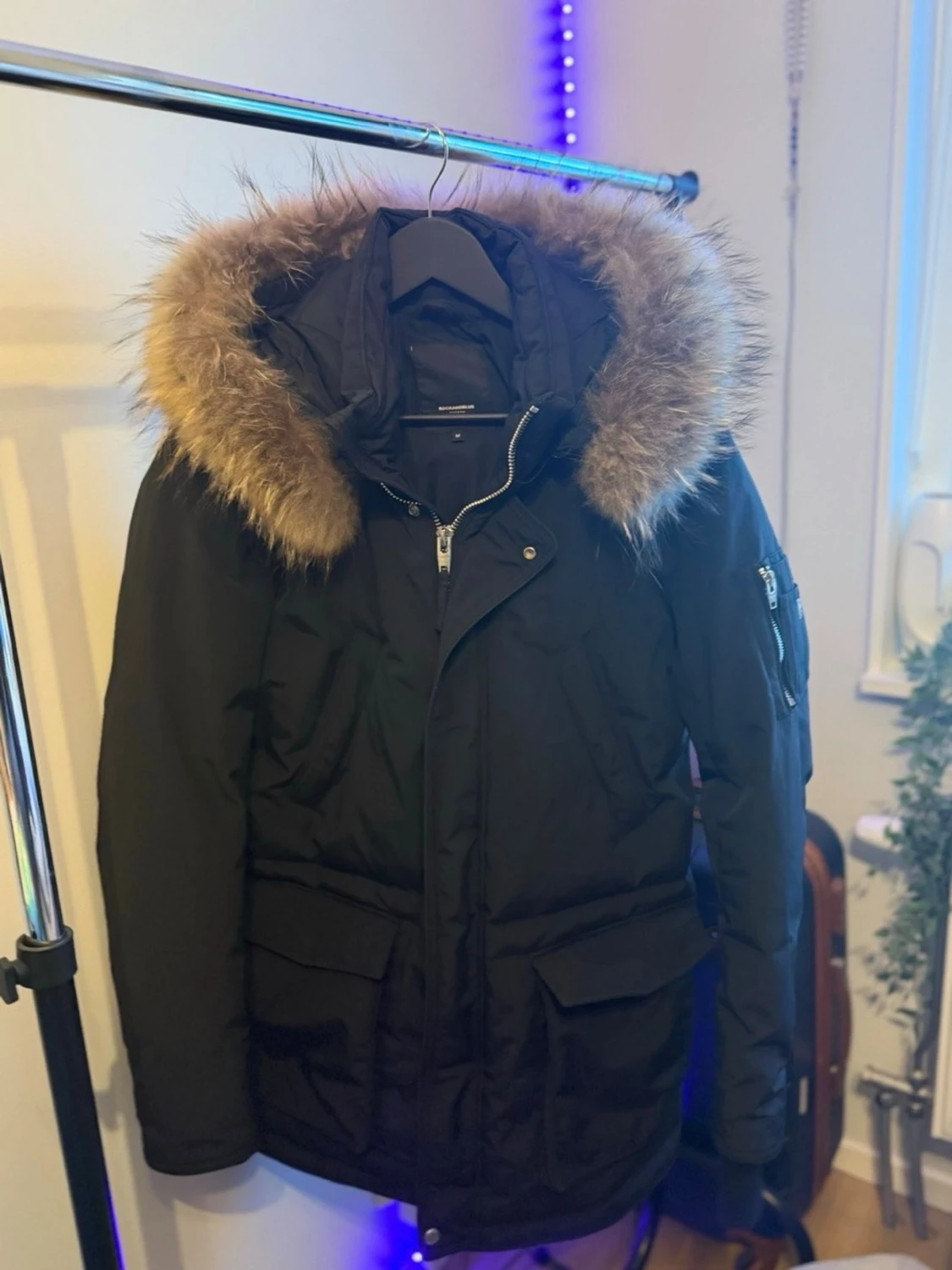 Svart parkajacka Rockandblue med päls