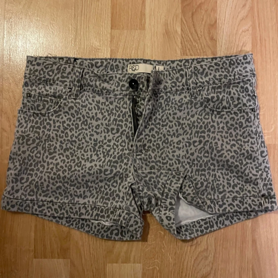 Leopard shorts - 1