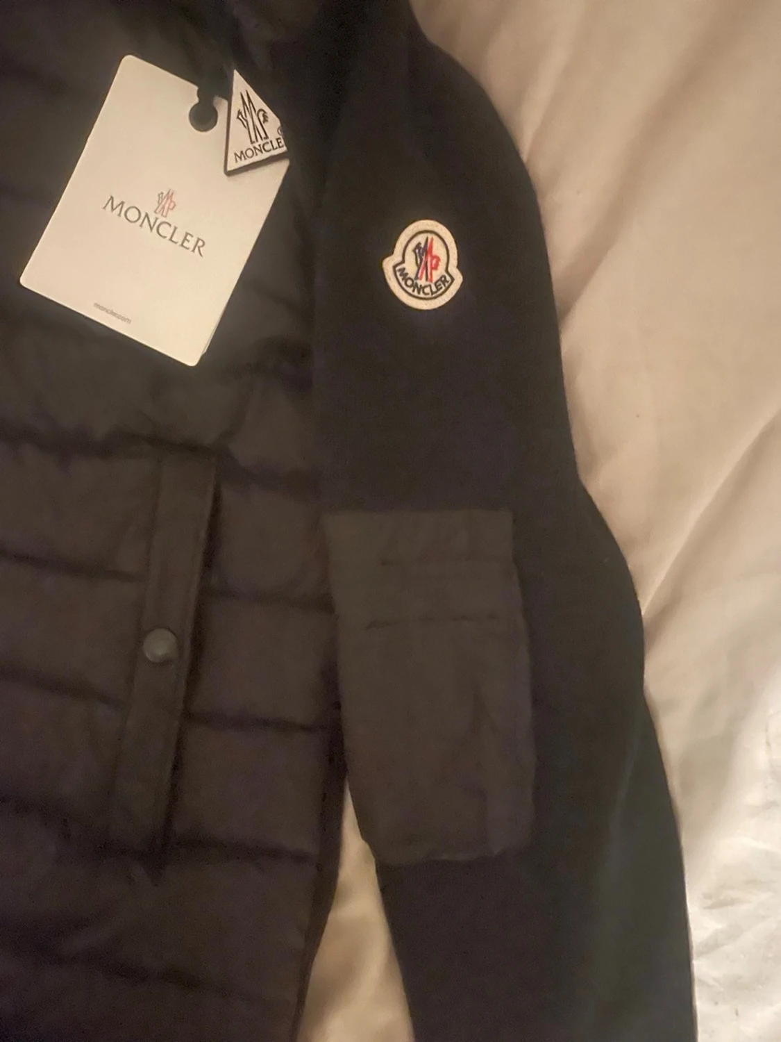 Svart Moncler pufferjacka med huva - 3