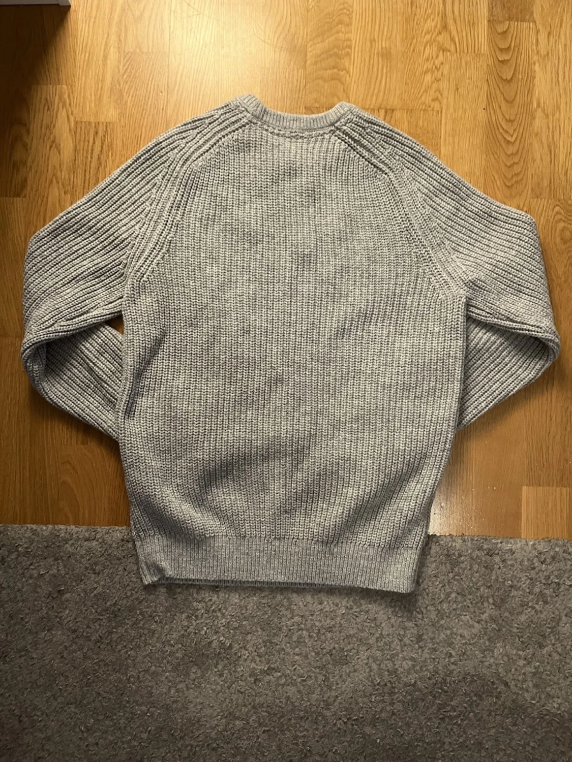Grå Stickad Tröja - 1