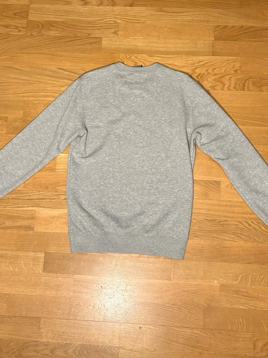 Grå Champion-tröja – storlek S - 1