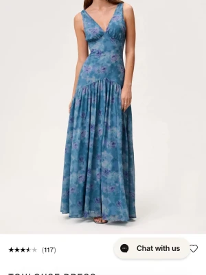 Adoore klänning - Superfin klänning från adoore i storlek 38. Den är helt ny med prislapp kvar😊