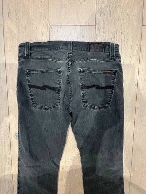 Nudie jeans - Skick: 8/10 | modell: Slim Jim | 34/34 men sitter som 32/34 i slim fit 