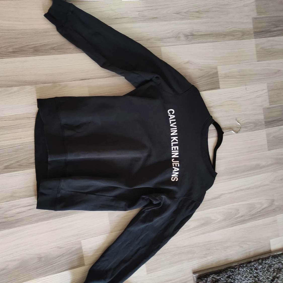 Svart sweatshirt från Calvin Klein Jeans - 2