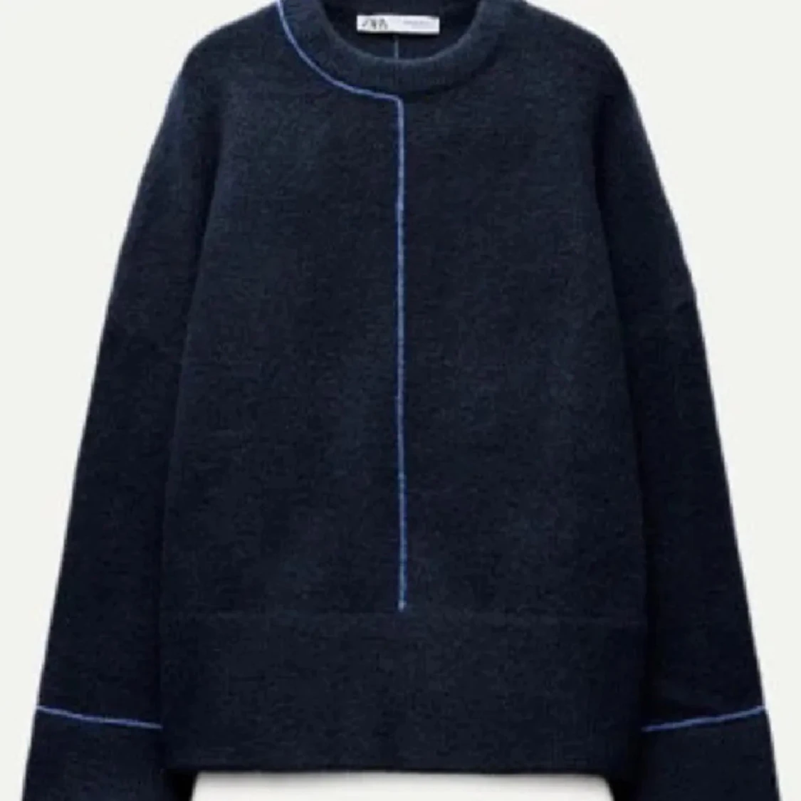 Mörkblå stickad tröja från Zara