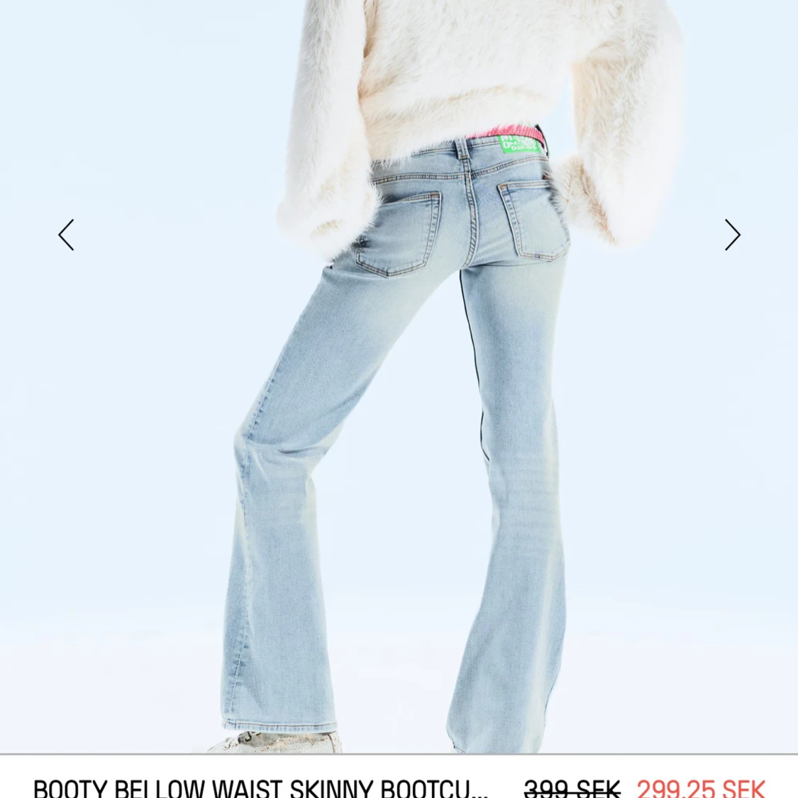 Ljusblå weekday jeans - 1