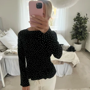 Prickig tröja Ginatricot - så fin🩷🩷