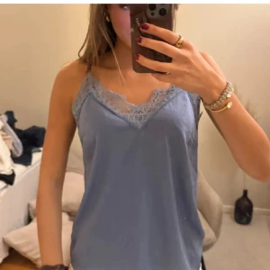 Linne med spets - Linne med spets🩵