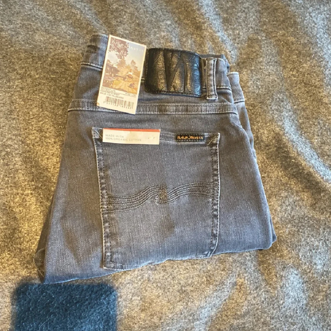 Grå jeans från Nudie Jeans - 1