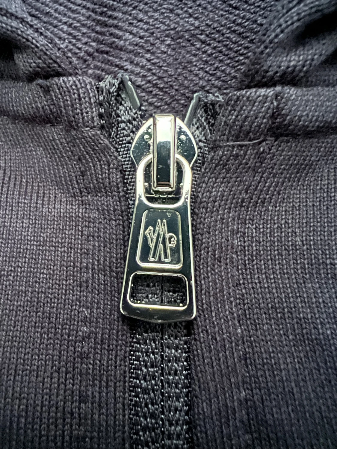 Mörkblå Moncler Zip Hoodie Storlek L (Passar Bättre Som Medium) - 2