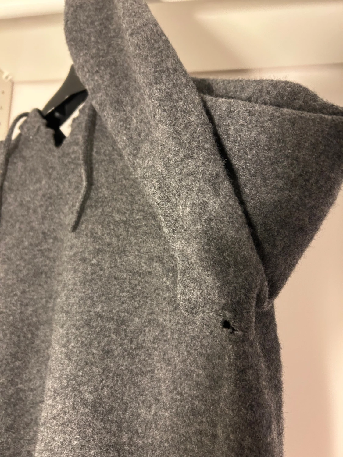 Grå Kashmir hoodie med huva  - 3