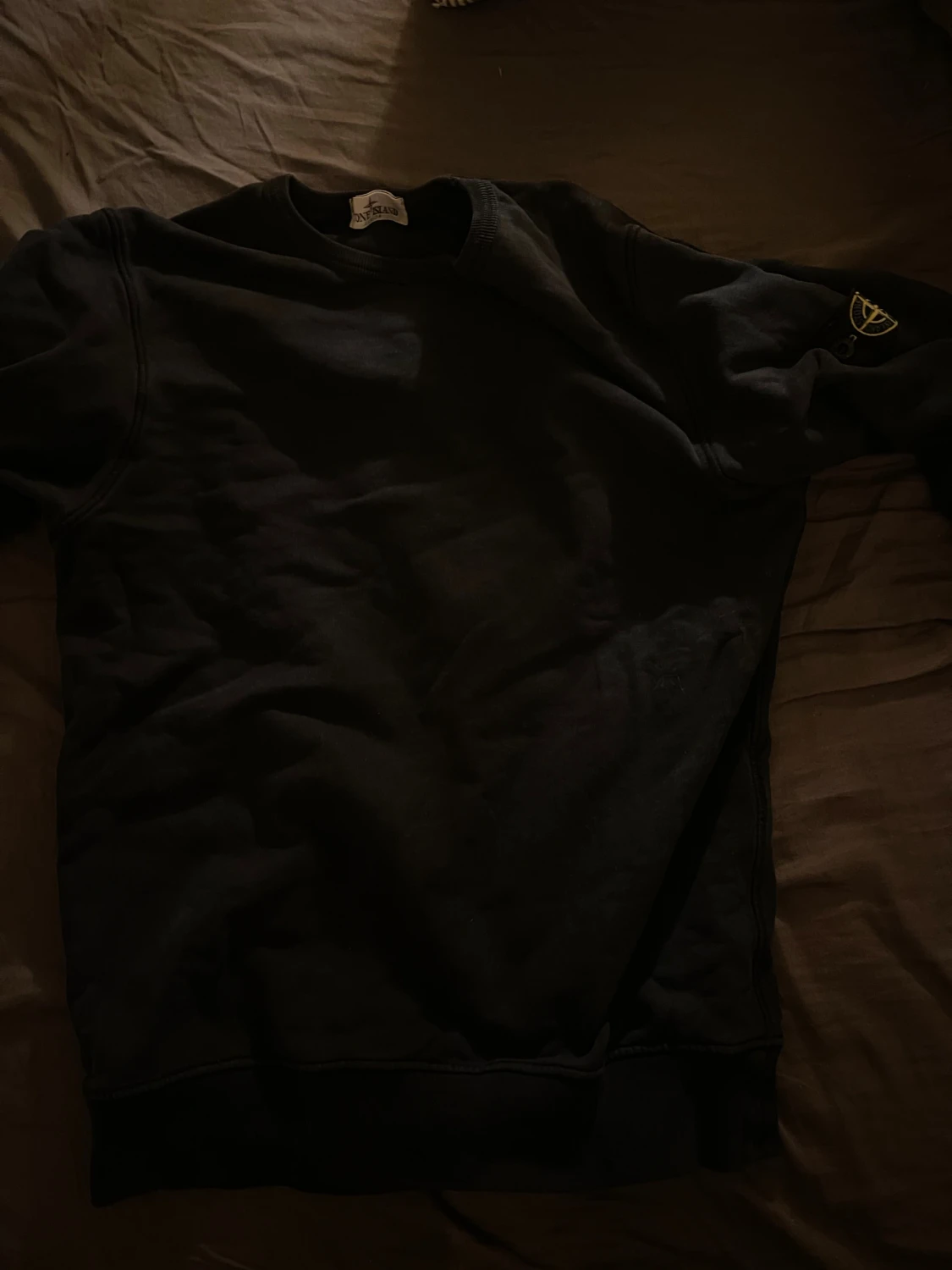 Svart sweatshirt från Stone Island - 1