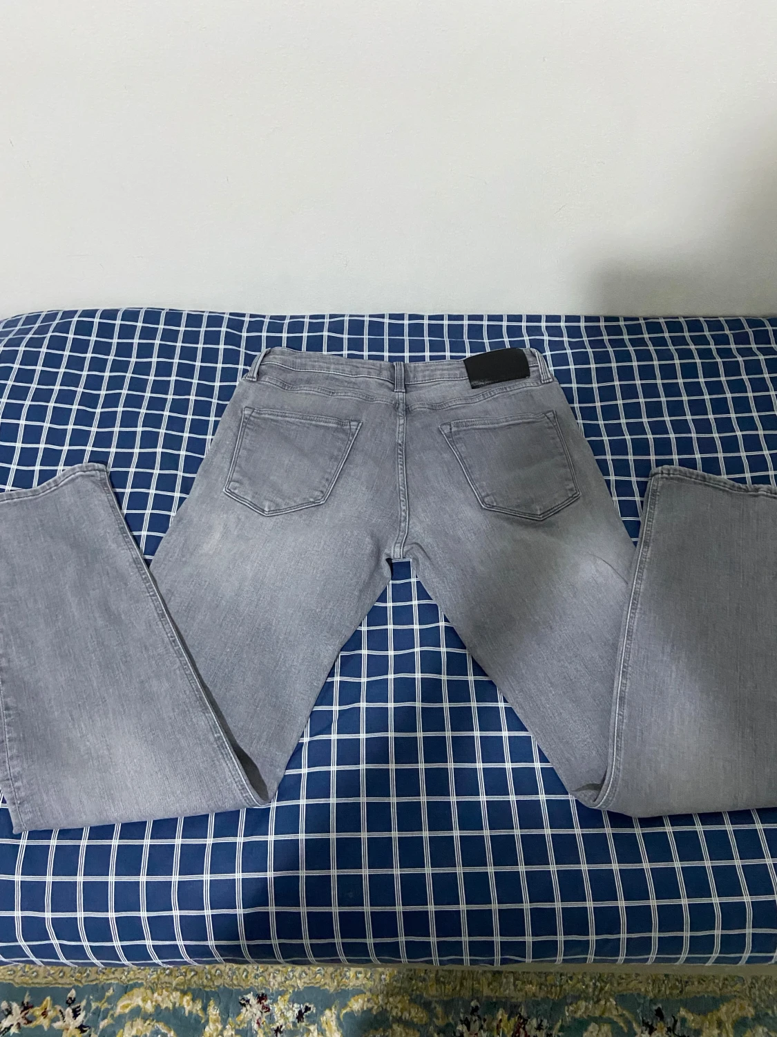 Grå jeans från Jack & Jones Regular Clark - 2