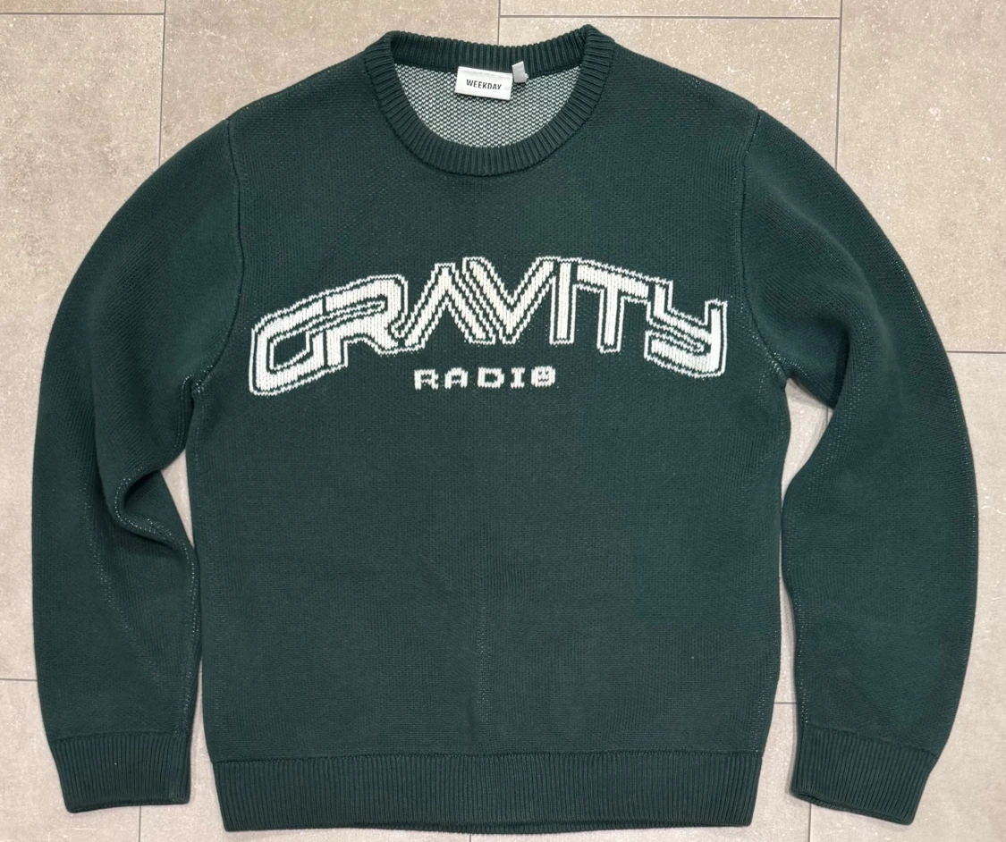 Mörkgrön stickad tröja Weekday S - 1