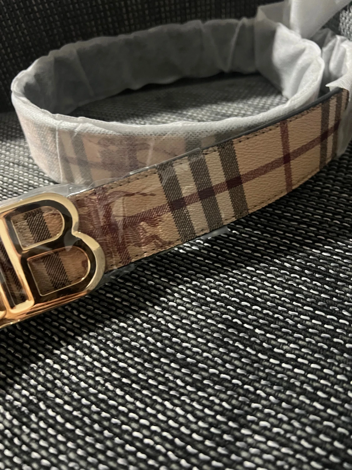 Burberry rutigt skärp med guldspänne - 3