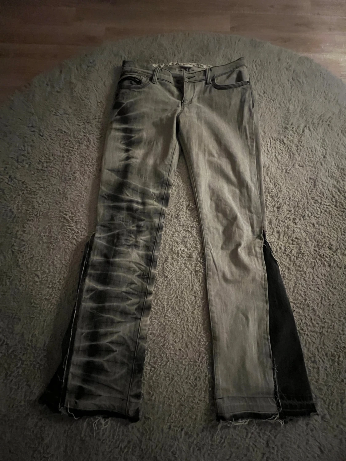 Gråa/svarta Coola jeans - 1