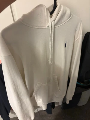 Polo kofta - Riktigt skön kofta passar nästan med allting!