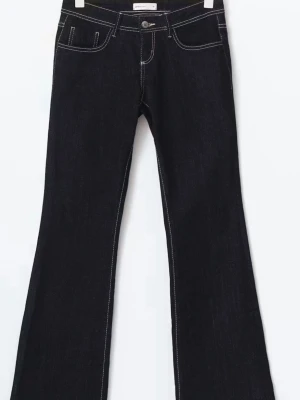 Bootcut jeans!! - Jätte snygga bootcut jeans från Gina. Använda fåtal gånger och i super fint skick. Kan eventuellt byta mot storlek M eller S tall!! ❤️❤️🫶🏻