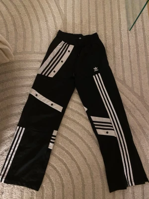 Adidas joggers - Använt 2-3 gånger