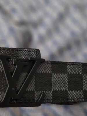 Louis Vuitton Belt - Great belt, Louis Vuitton black, 110cm 