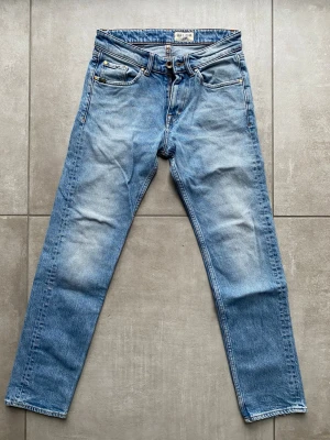 Ljusblå tiger of Sweden jeans - Säljer mina ljusblåa tiger of Sweden jeans nu. Inte använt jätte mycket. Modell X. 