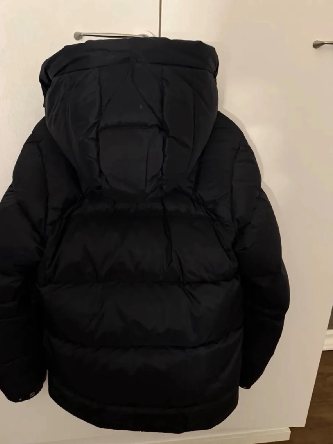 Svart dunjacka från Fjällräven - 1