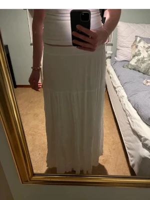 Långkjol - Jättefin långkjol perfekt till sommaren! Köpt på Zalando💓