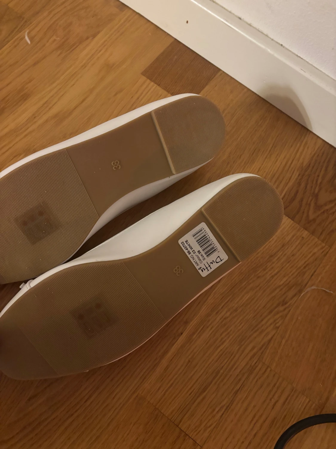 Helt nya vita ballerinaskor, Duffy - 2